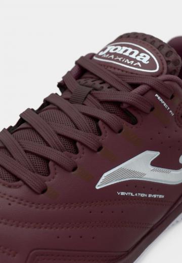 Футбольные бутсы