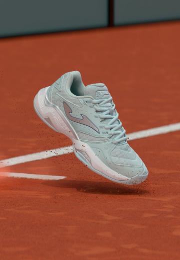 Теннисные кроссовки