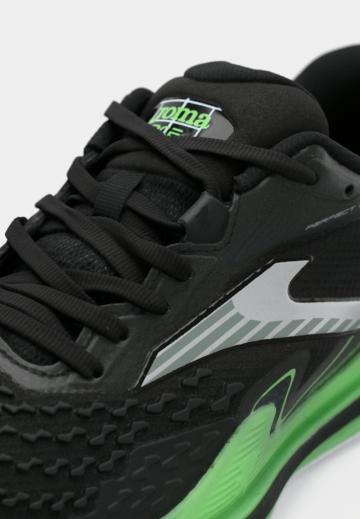 Теннисные кроссовки