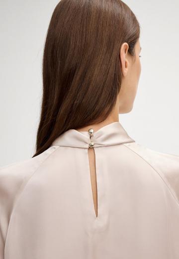 Атласная блузка