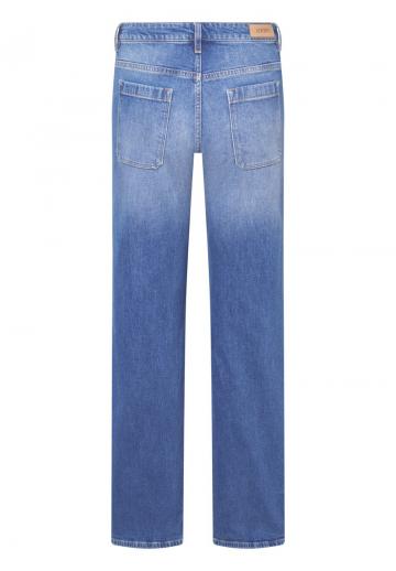 Прямые джинсы