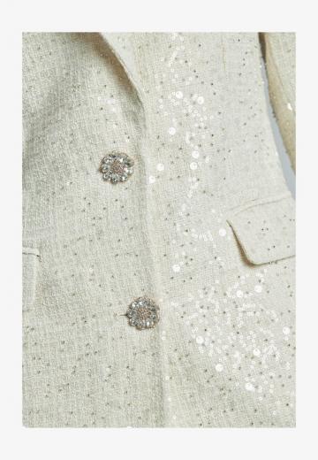 Короткое пальто