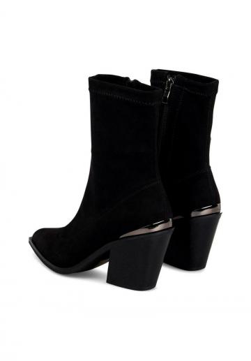 Полусапожки на высоком каблуке