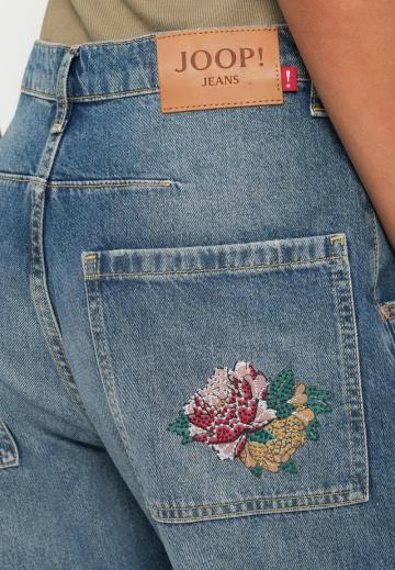 Короткие джинсы