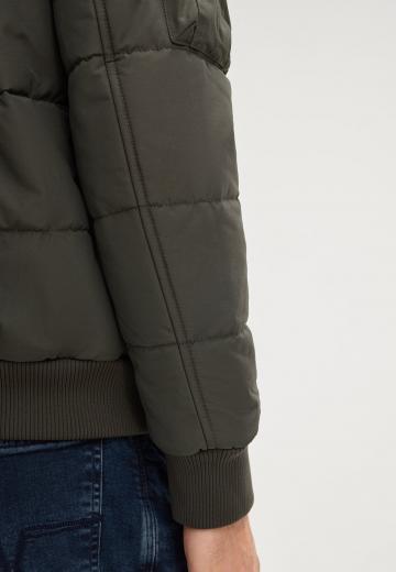 Зимняя куртка