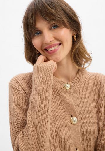 Вязаная кофта