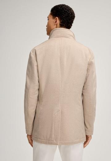 Короткое пальто