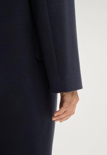 Короткое пальто