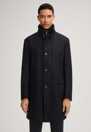 Короткое пальто