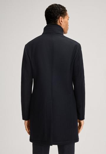 Короткое пальто