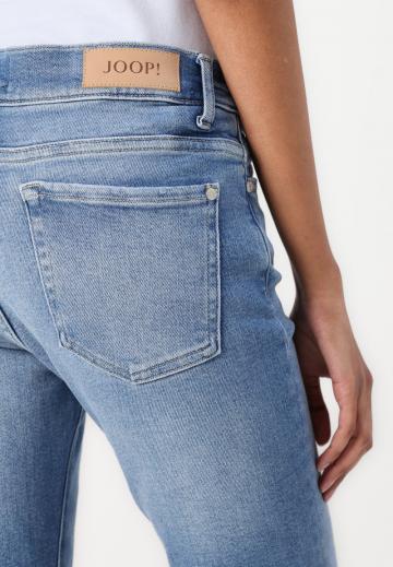 Короткие джинсы