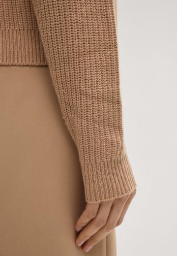 Вязаная кофта