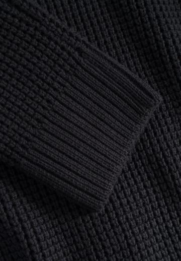 Вязаная кофта