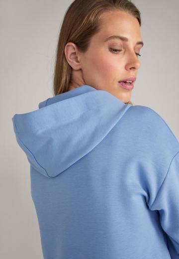 Пуловер с капюшоном