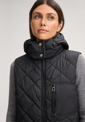 Стеганый жилет