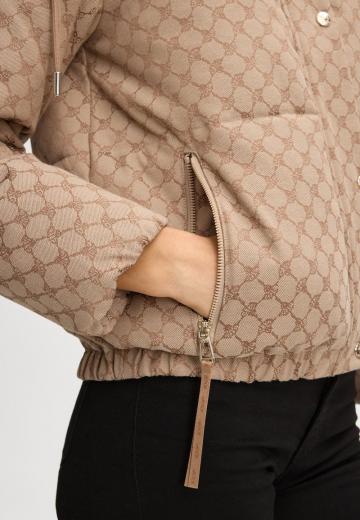 Зимняя куртка