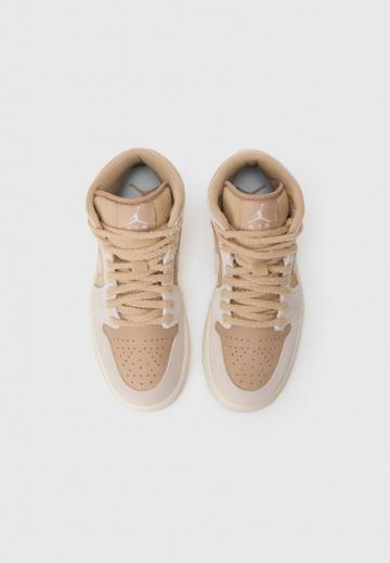 Высокие кеды