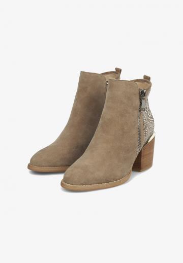 Ковбойские сапоги