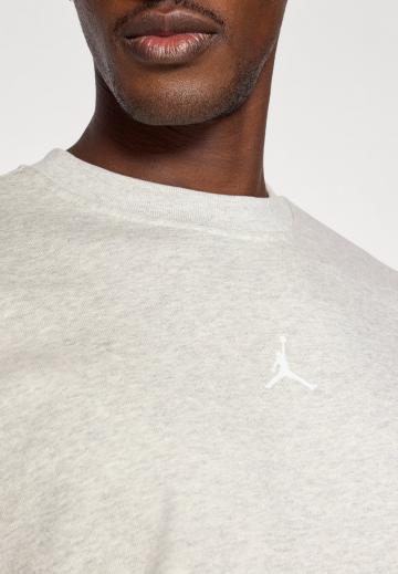 Спортивная кофта