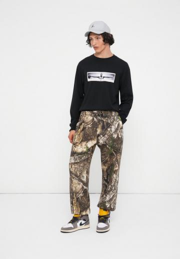 Спортивные штаны