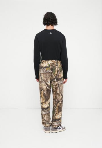 Спортивные штаны