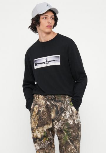 Спортивные штаны