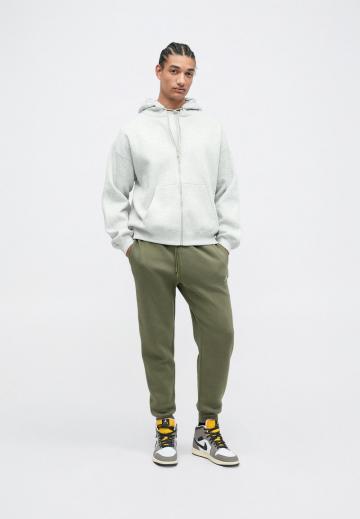 Спортивная кофта