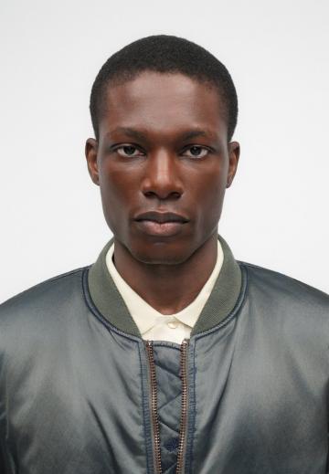 Куртка бомбер