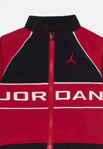 Набор одежды