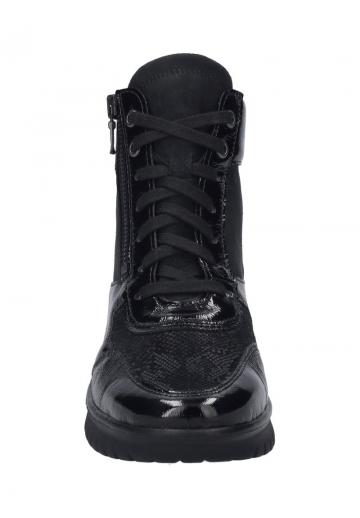 Сапожки на танкетке