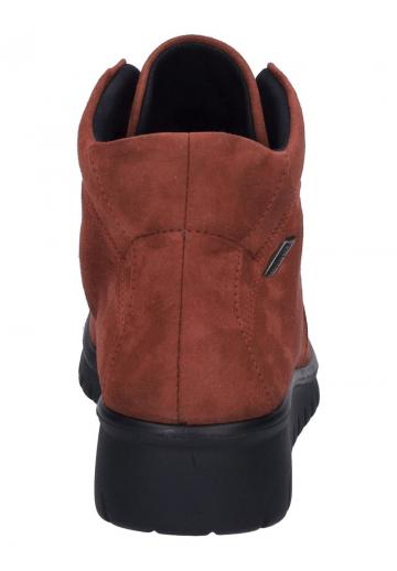 Сапожки на танкетке