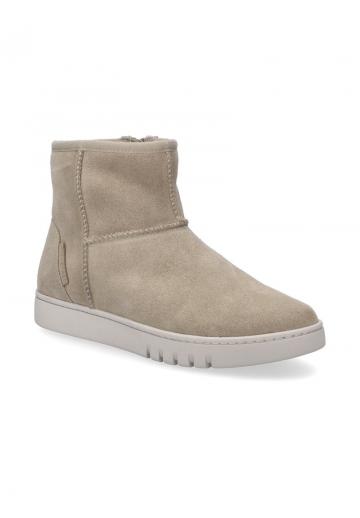 Зимние ботинки