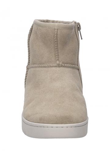 Зимние ботинки