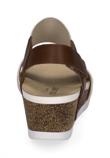 Босоножки на танкетке