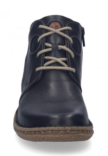 Ботинки на шнуровке