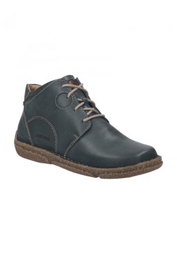 Ботинки на шнуровке