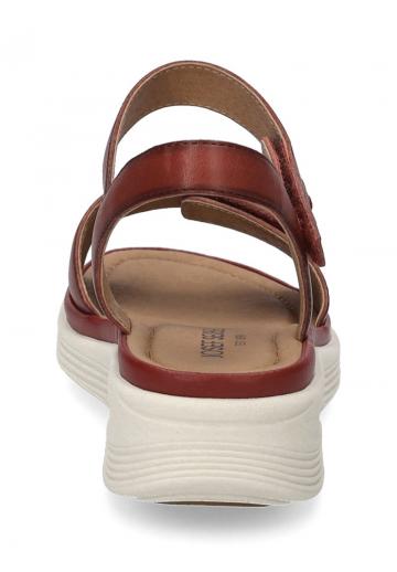 Босоножки на танкетке