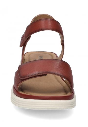 Босоножки на танкетке