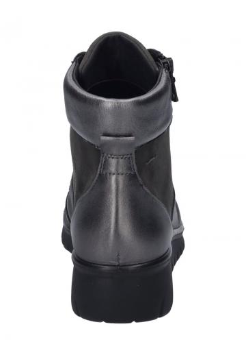 Сапожки на танкетке