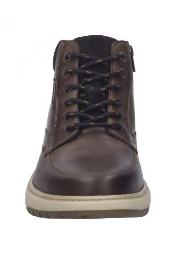 Ботинки на шнуровке