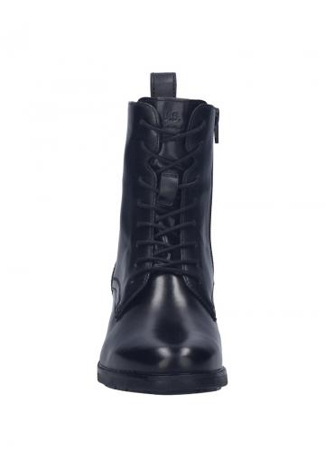 Ботинки на шнуровке