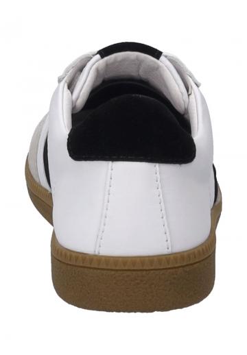 Гандбольные кроссовки