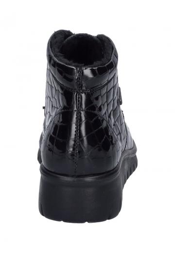 Сапожки на танкетке