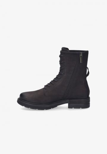 Ботинки на шнуровке