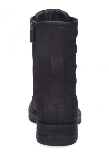 Ботинки на шнуровке