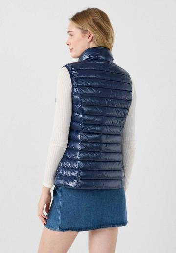 Пуховой жилет