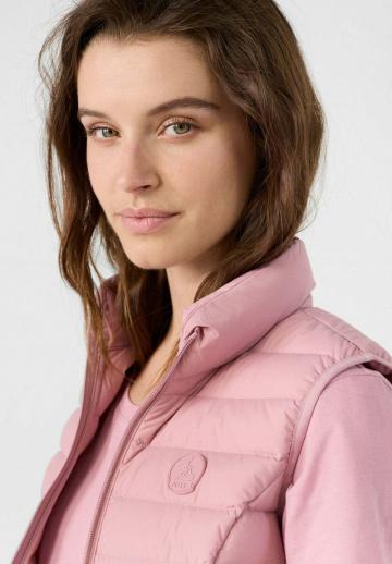 Пуховой жилет