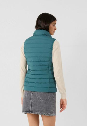 Пуховой жилет