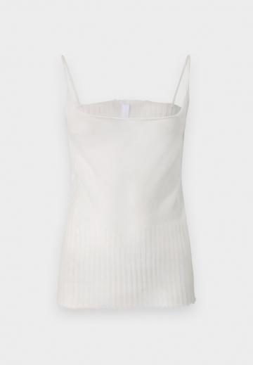 Топ на бретельках