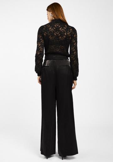Кружевная блузка